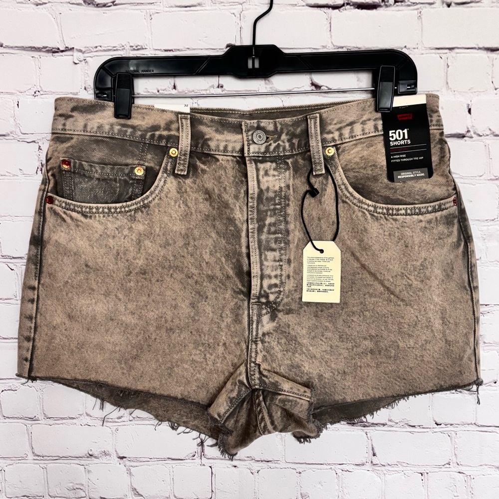 LEVI'S PREMIUM 501 High Rise Button-Fly Gray Denim Cut-Off Shorts--NWT--32 - Picture 1 of 13
